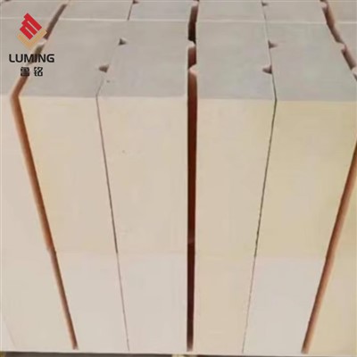 Jaka jest gęstość cegły cyrkonowej?